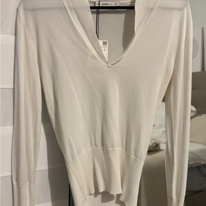 Zara Cream Long Sleeve Fitted Knit Top